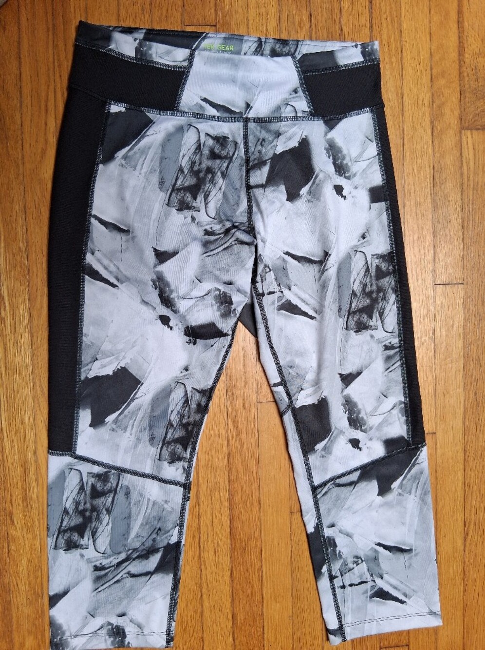 tek gear Black & Gray Abstract Print Jogger Pants